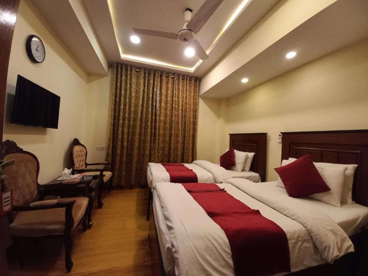 Diplomat Hotel Ісламабад Екстер'єр фото