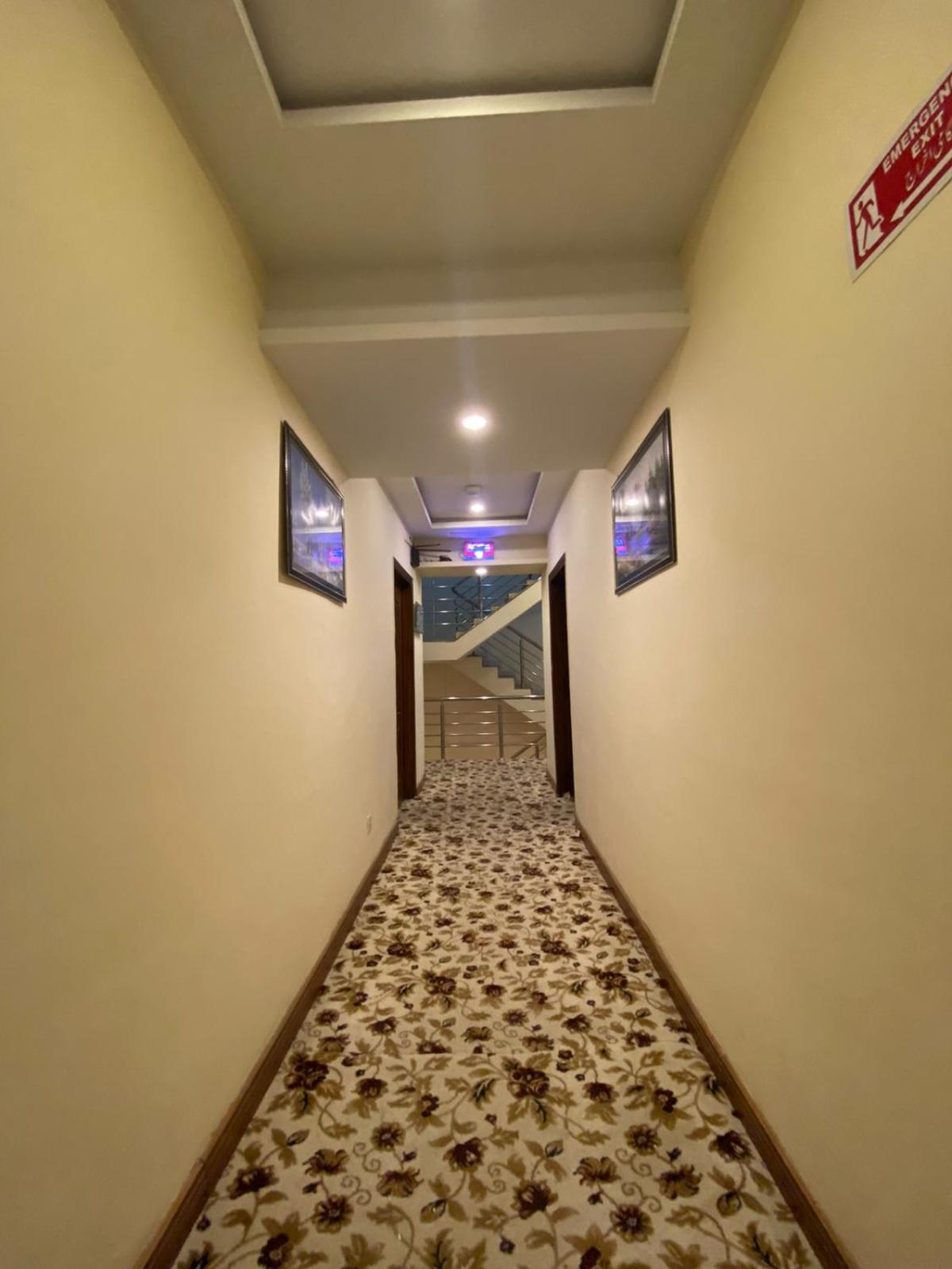 Diplomat Hotel Ісламабад Екстер'єр фото