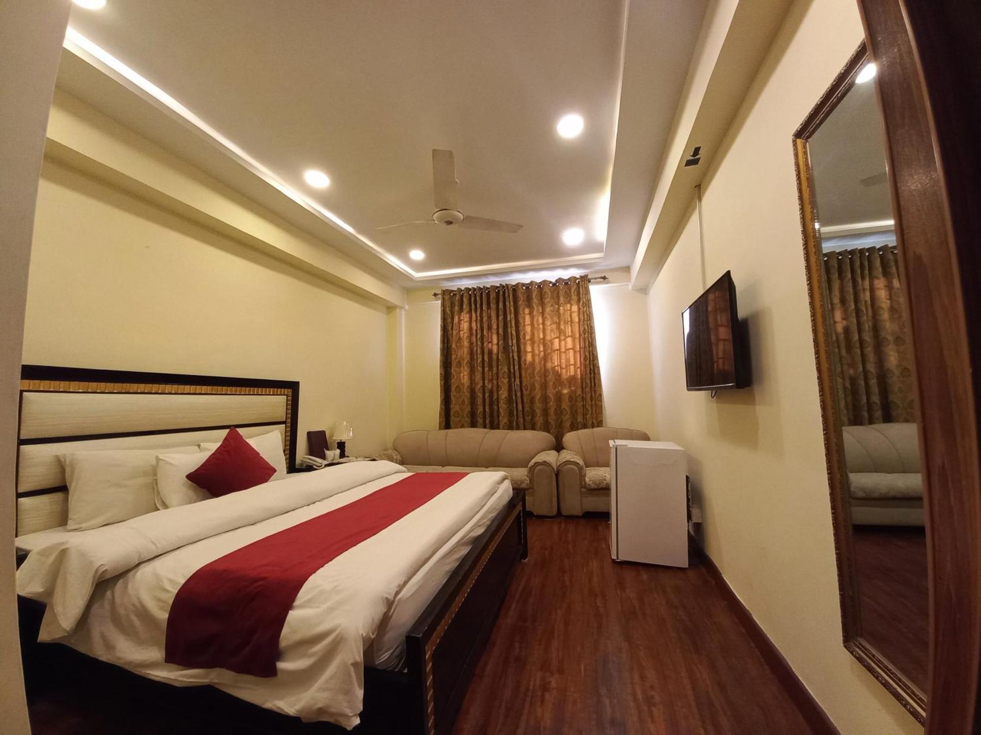 Diplomat Hotel Ісламабад Екстер'єр фото